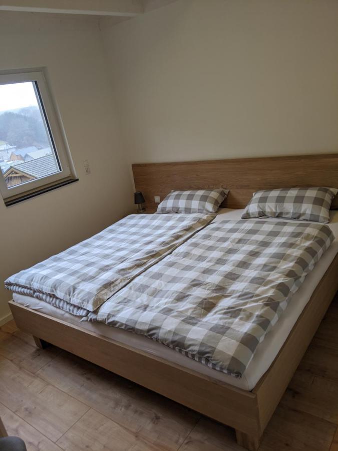 Ferienhaus Schieferterrasse - Waldsee Rieden - المظهر الخارجي الصورة